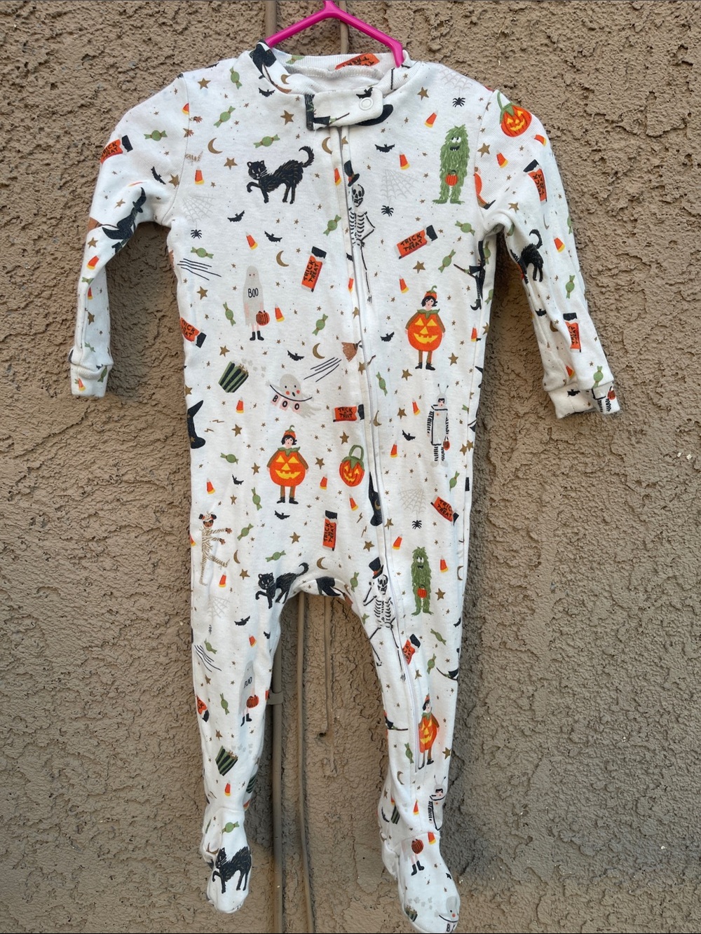 Pottery Barn Kids Happy Halloween pajama Baby Footed Sleeper Sz 9/12M